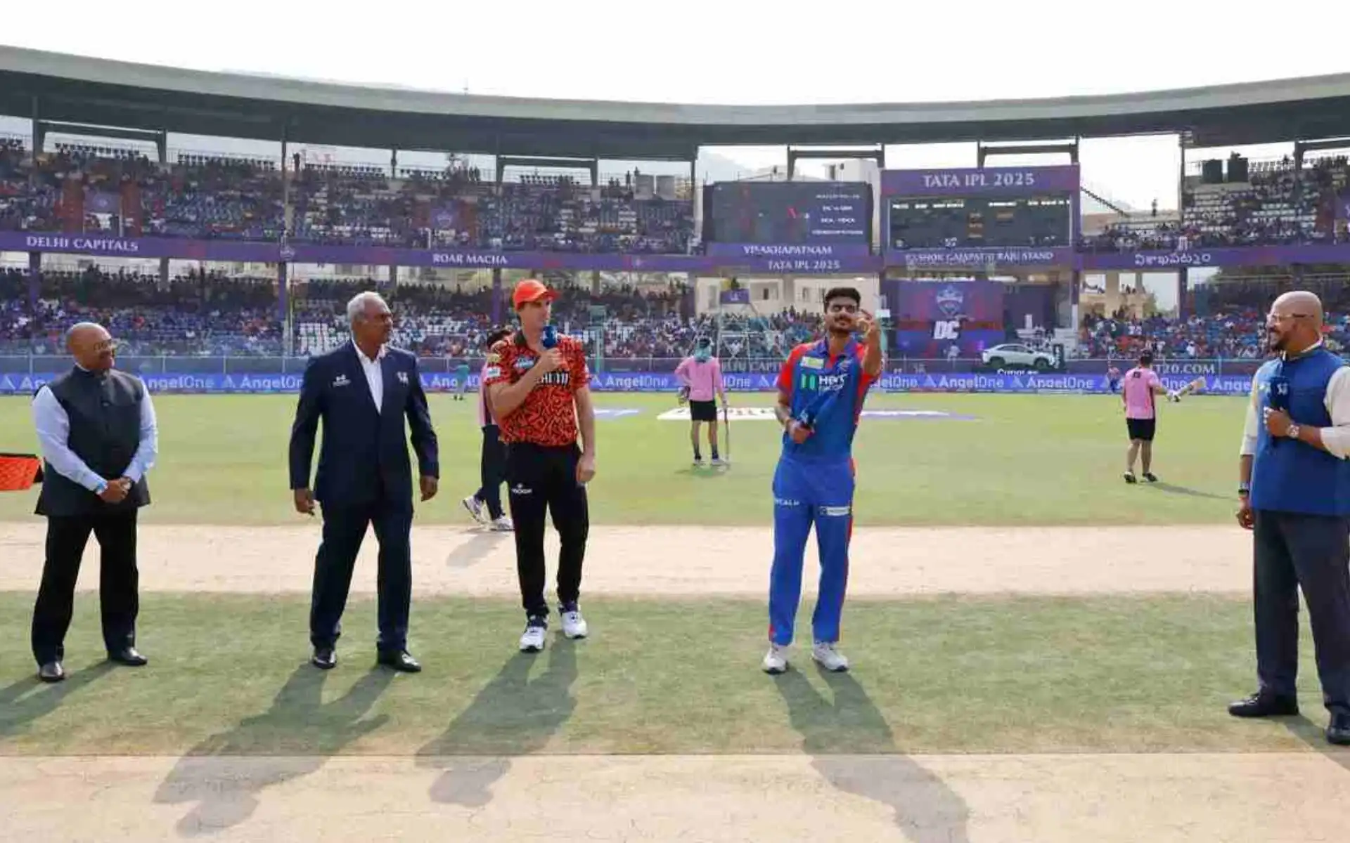 KL Rahul Returns To IPL; Cummins And Co Opt To Bat First In DC Vs SRH Match